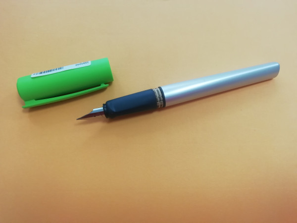 Lamy LAMY nexx Patronenfüller grün M (mittel)